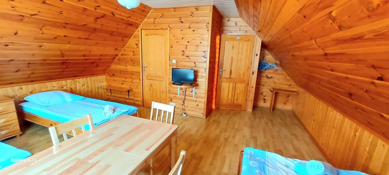 Dom Zajezdny Villa Bialowieza Bagian luar foto